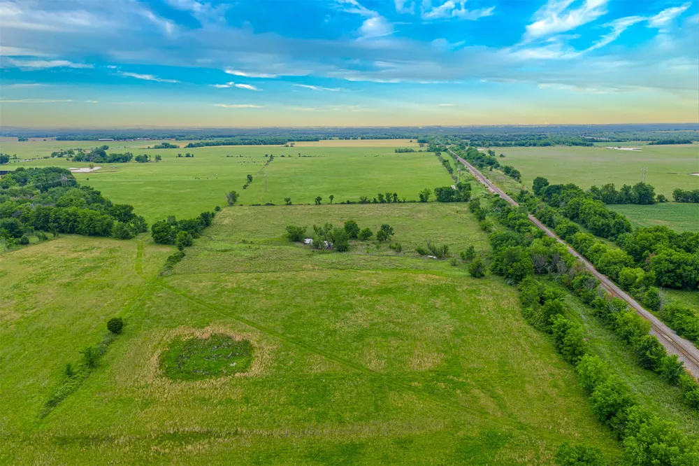 222 E 700 ROAD Wagoner, OK 74467