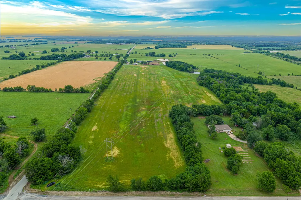 222 E 700 ROAD Wagoner, OK 74467
