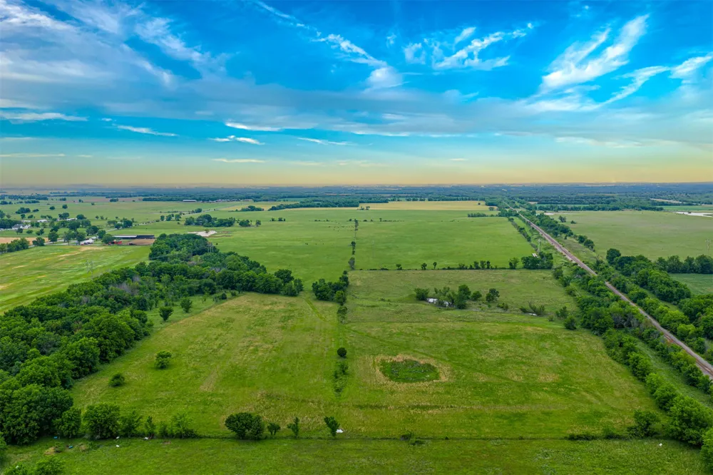 222 E 700 ROAD Wagoner, OK 74467