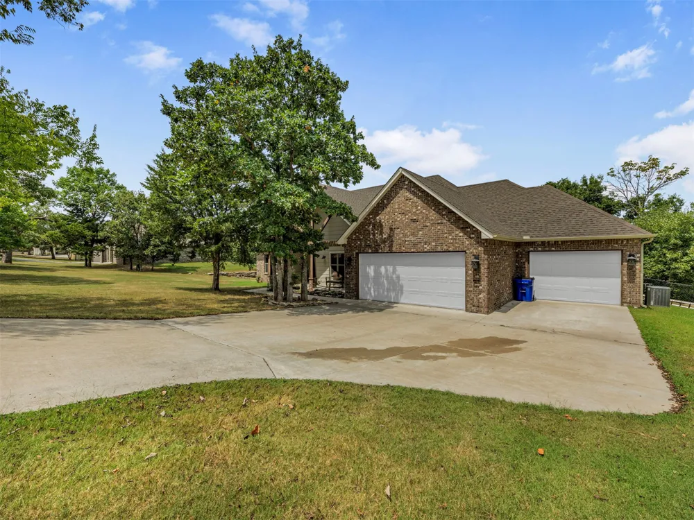 5095 E Chestnut Drive Claremore, OK 74019