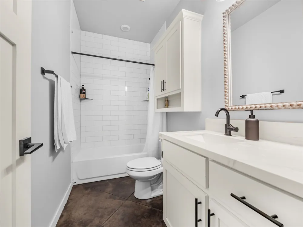 5095 E Chestnut Drive Claremore, OK 74019