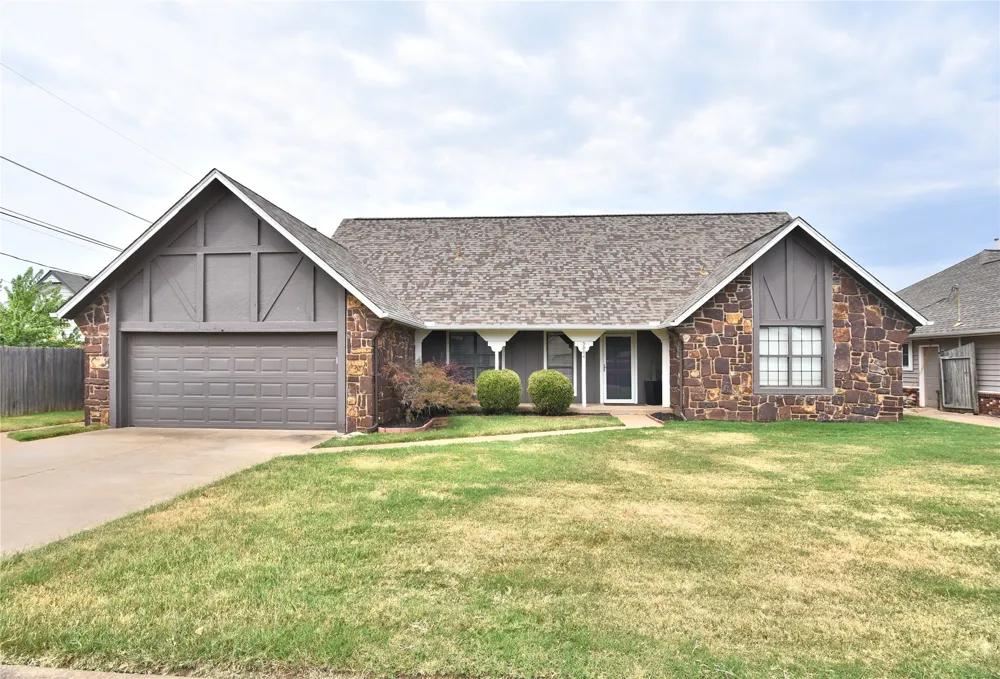 5004 S Spruce Drive Sand Springs, OK 74063