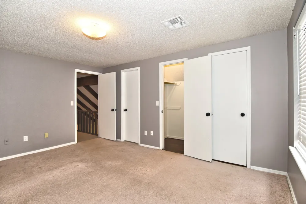 5004 S Spruce Drive Sand Springs, OK 74063