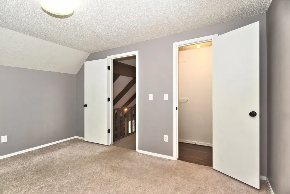 5004 S Spruce Drive Sand Springs, OK 74063