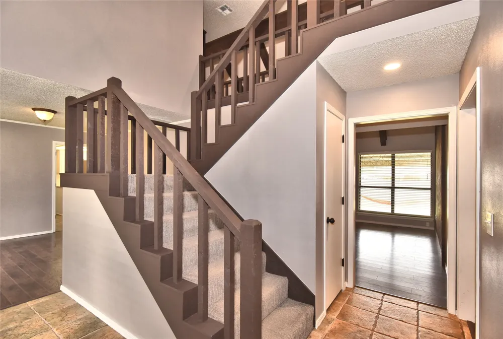 5004 S Spruce Drive Sand Springs, OK 74063