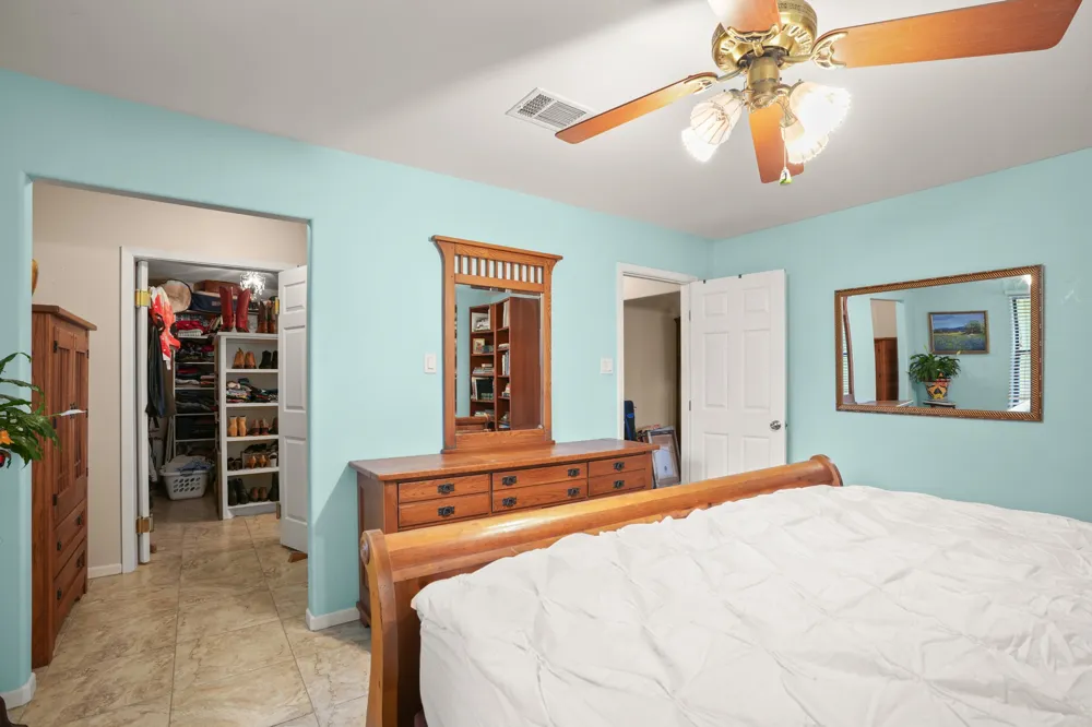 3413 Fm 1185 Lockhart, TX 78644