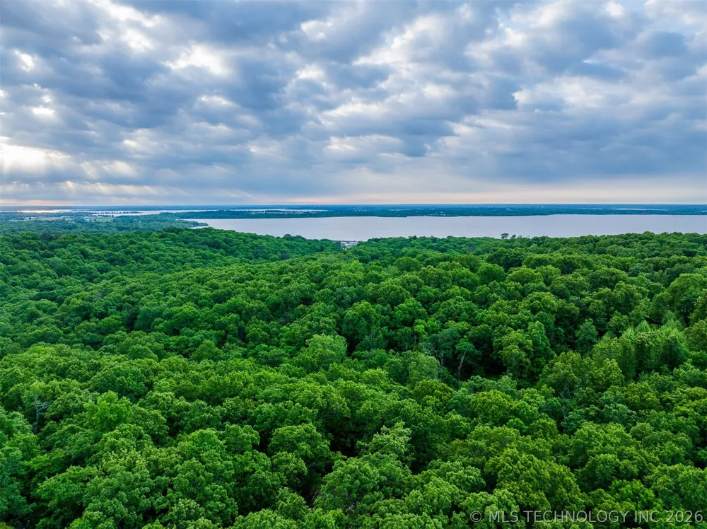 9 Skyline Drive Afton, OK 74331