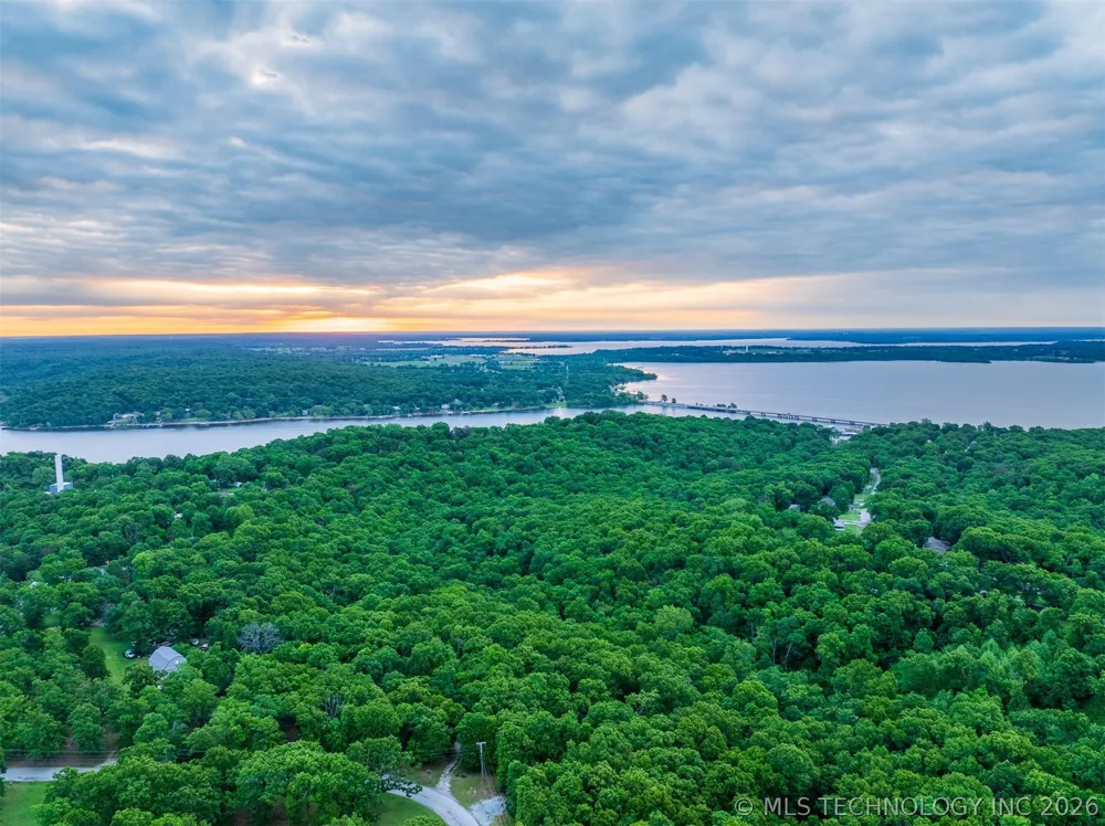 9 Skyline Drive Afton, OK 74331