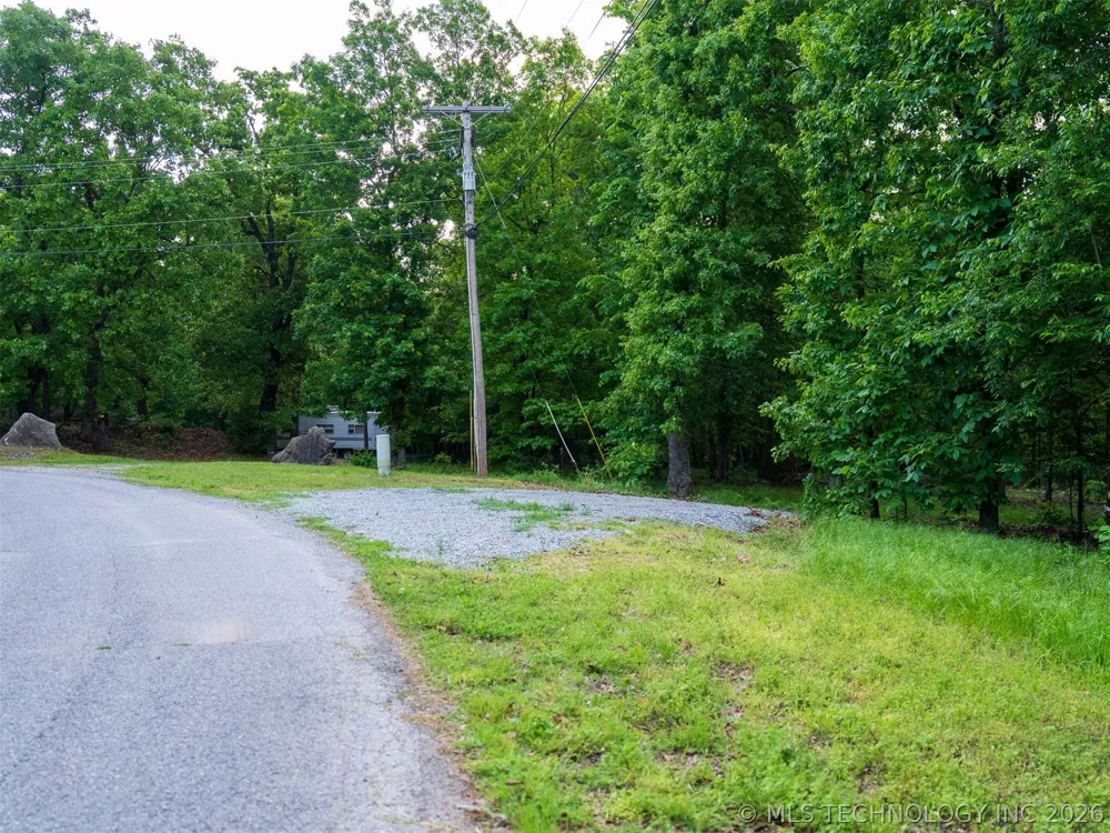 9 Skyline Drive Afton, OK 74331
