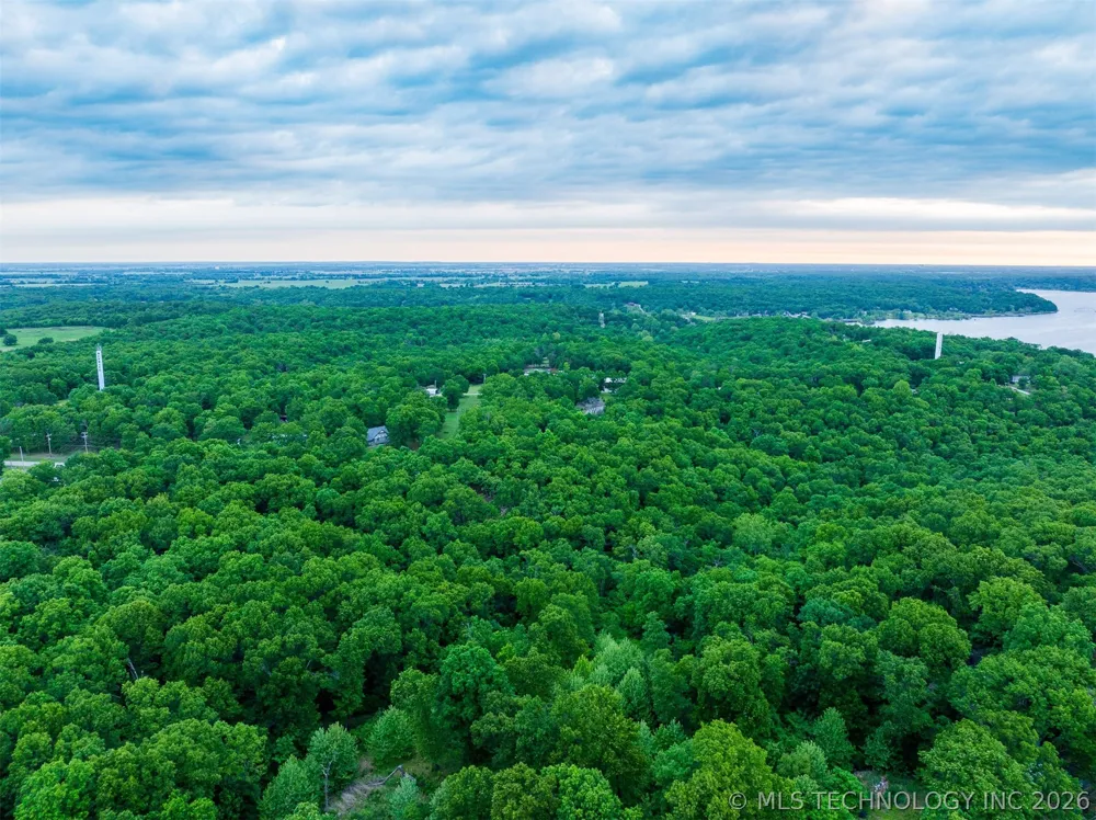 9 Skyline Drive Afton, OK 74331