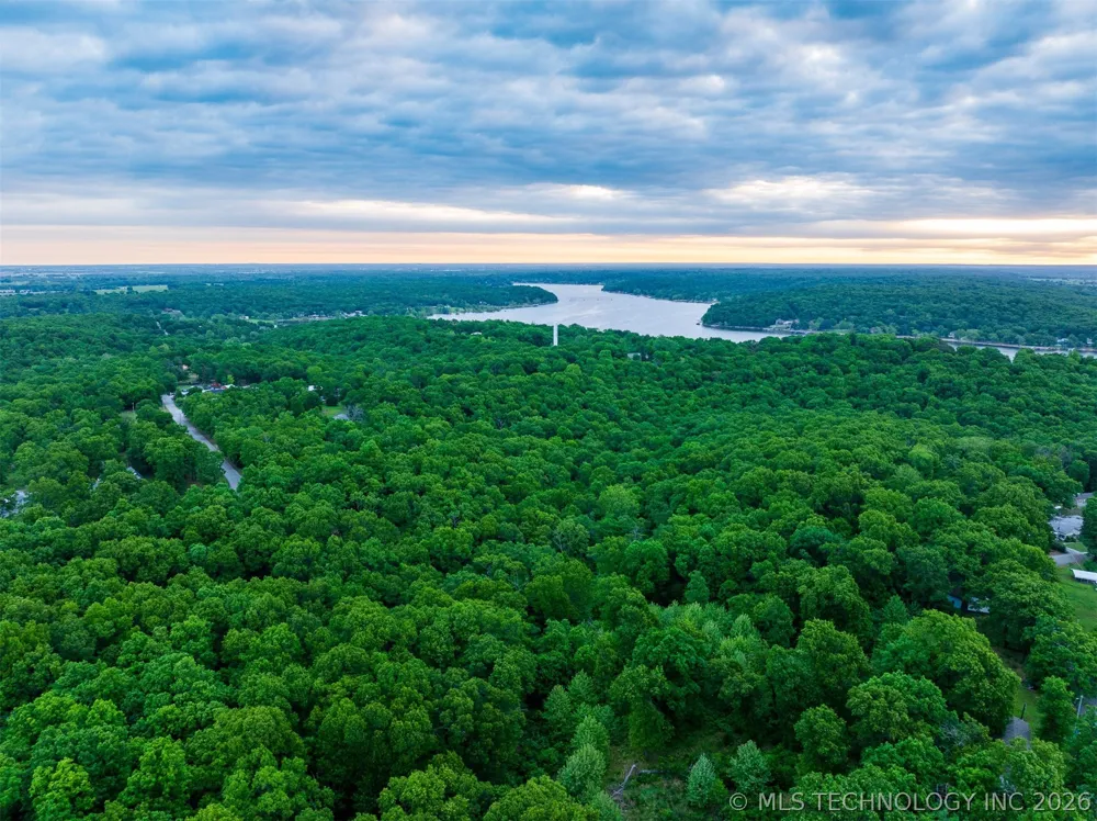 9 Skyline Drive Afton, OK 74331