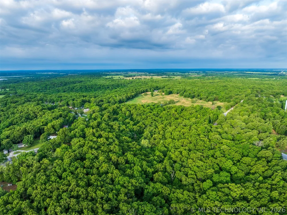 9 Skyline Drive Afton, OK 74331