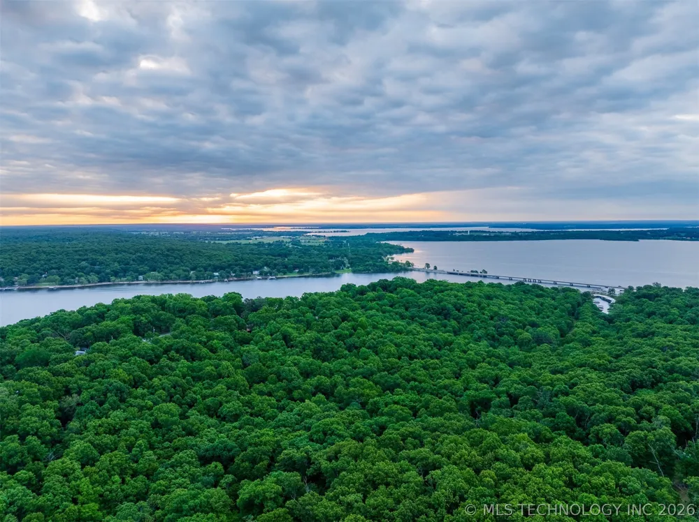 9 Skyline Drive Afton, OK 74331