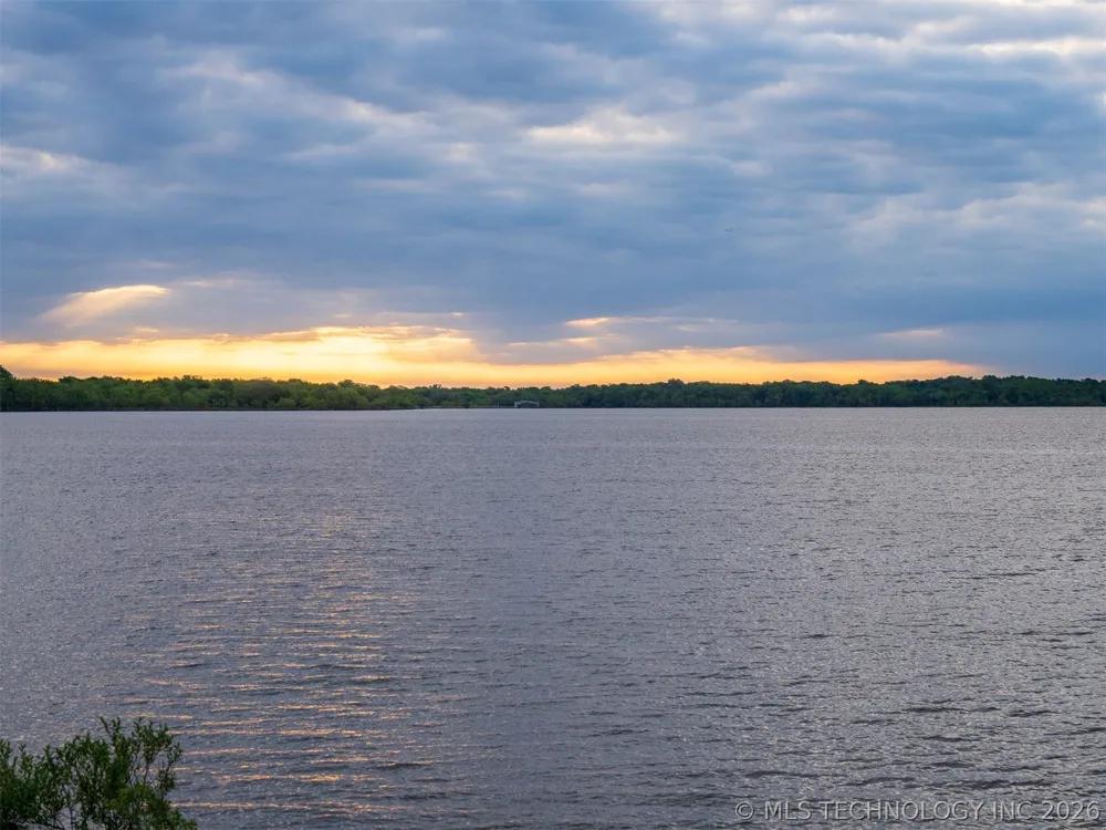 9 Skyline Drive Afton, OK 74331