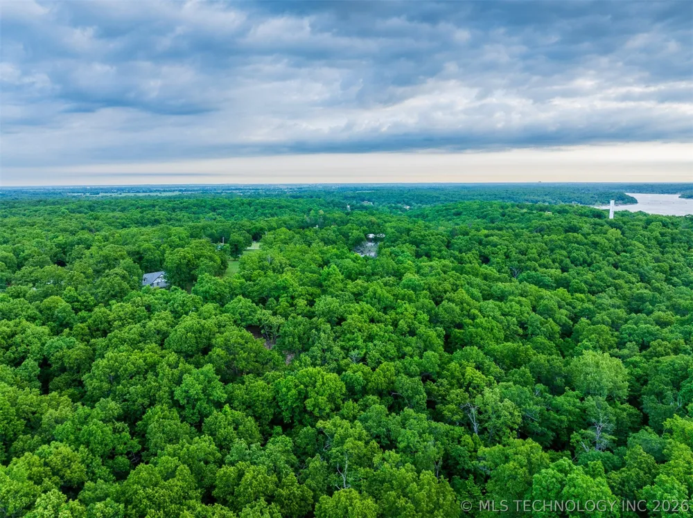 9 Skyline Drive Afton, OK 74331