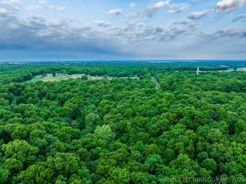 9 Skyline Drive Afton, OK 74331