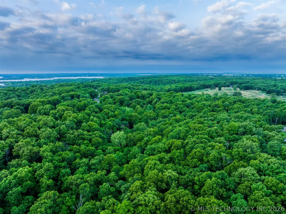 9 Skyline Drive Afton, OK 74331