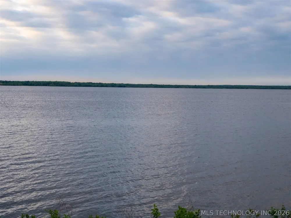 9 Skyline Drive Afton, OK 74331