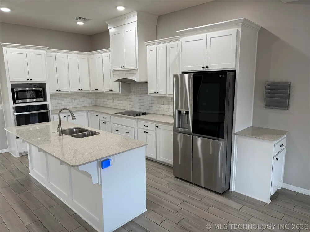 30 Lobo Lane Lone Grove, OK 73443