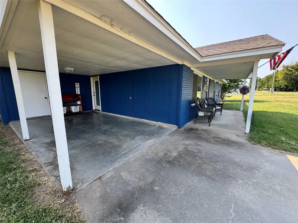 601 NW Railroad Street Fort Gibson, OK 74434