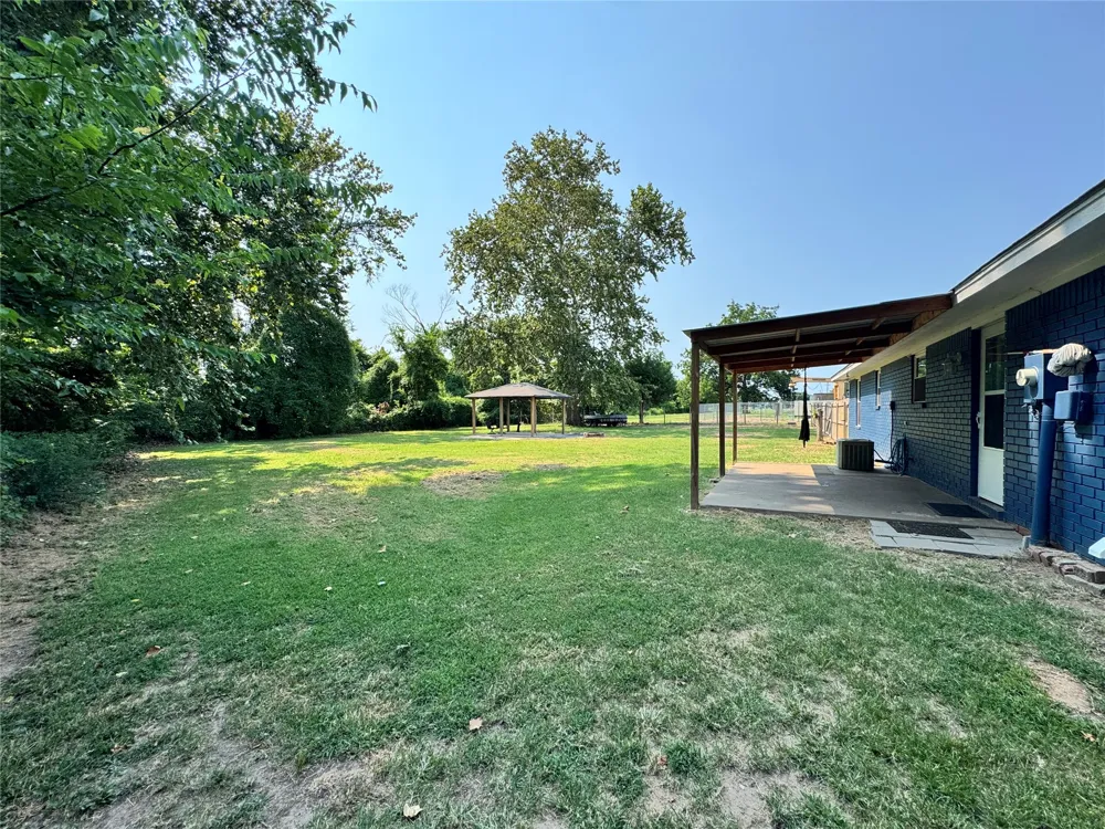 601 NW Railroad Street Fort Gibson, OK 74434