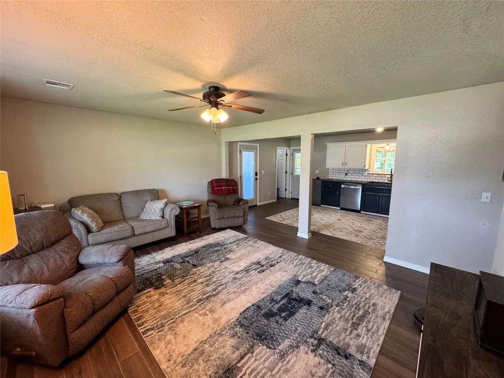 601 NW Railroad Street Fort Gibson, OK 74434