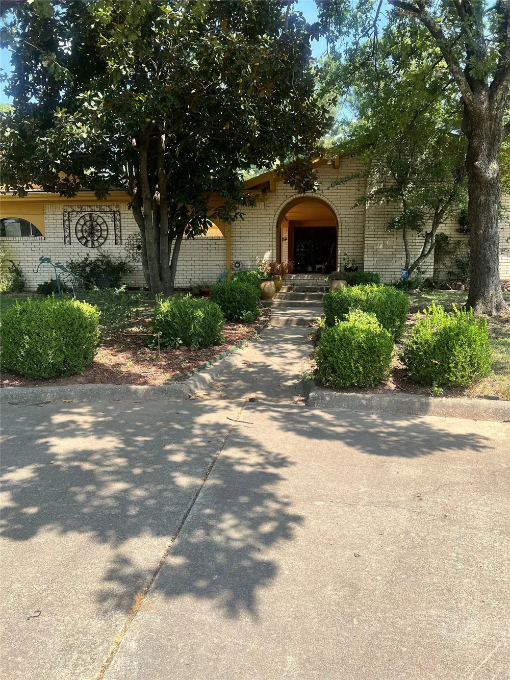 800 17th McAlester, OK 74501