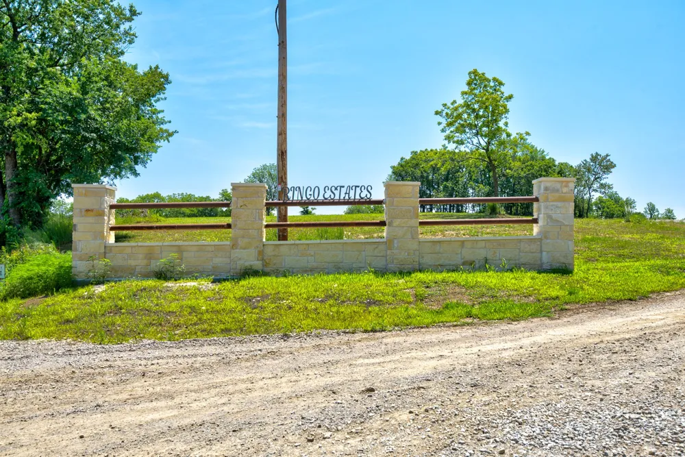 4 3996 LANE Ramona, OK 74061