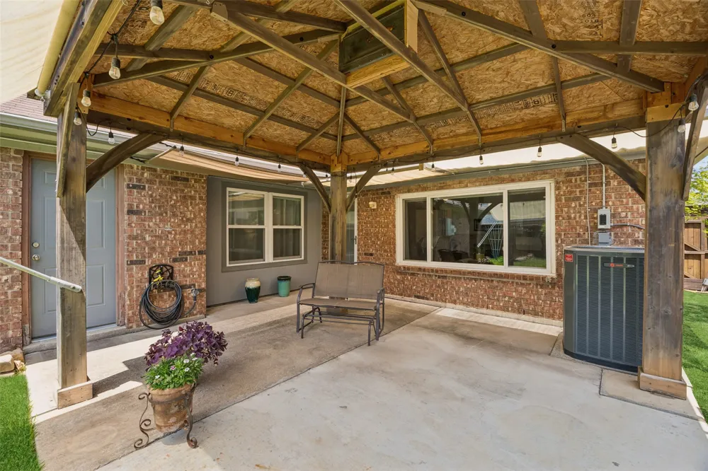 563 Lee Drive Coppell, TX 75019