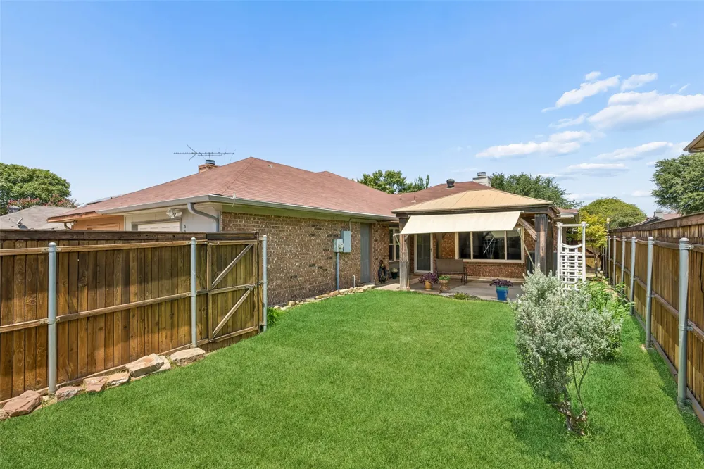 563 Lee Drive Coppell, TX 75019