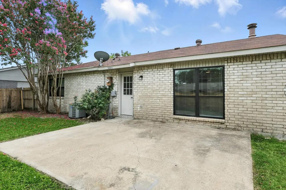 5221 Knox Drive The Colony, TX 75056