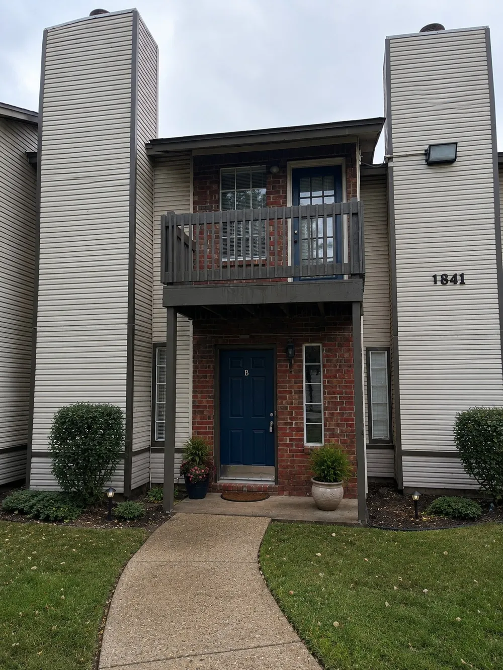 1841 River Crossing Circle #B Austin, TX 78741