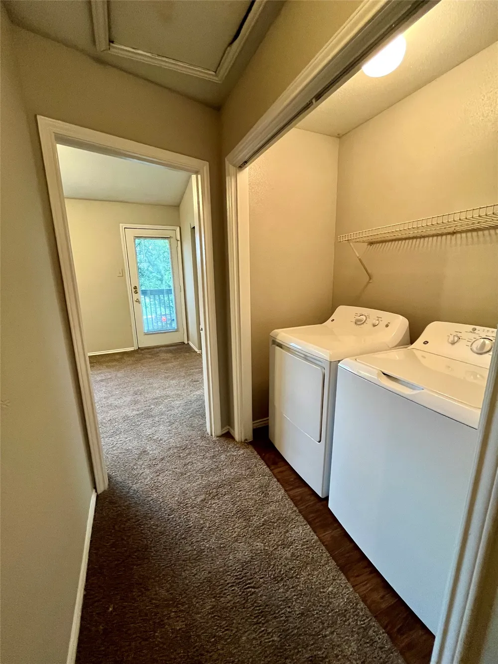 1841 River Crossing Circle #B Austin, TX 78741