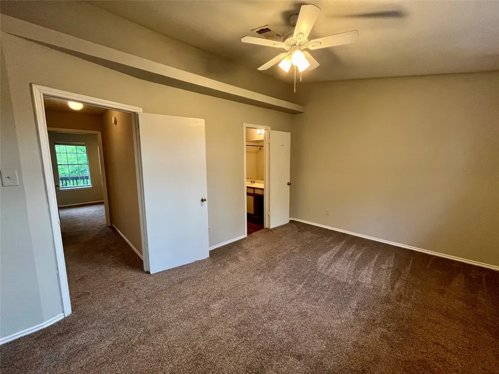 1841 River Crossing Circle #B Austin, TX 78741