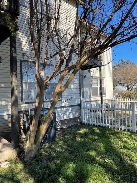 1841 River Crossing Circle #B Austin, TX 78741