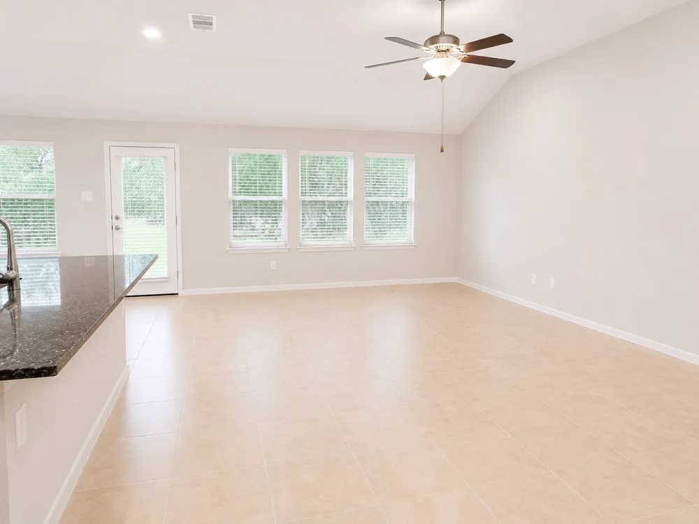 19903 Lincoln Cove Lago Vista, TX 78645