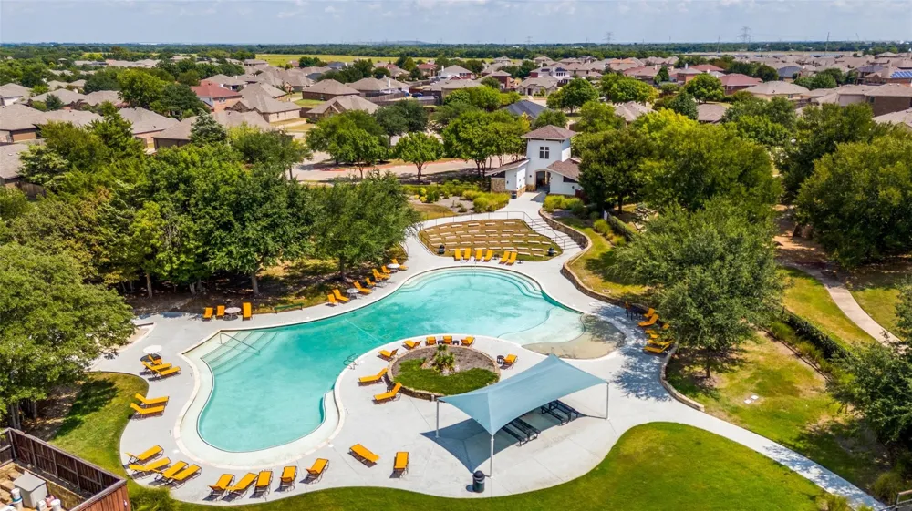 1857 Sierra Trail Lancaster, TX 75146
