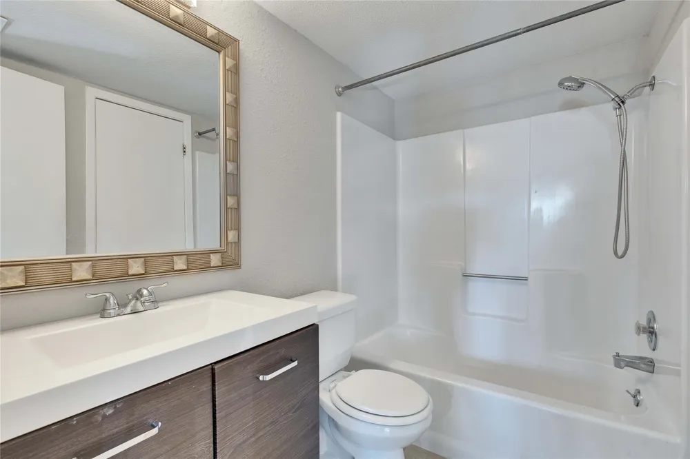 2500 Burleson Road #703 Austin, TX 78741