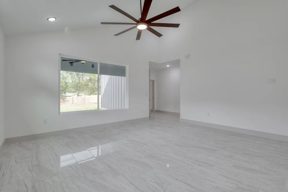 202 Washington Street Elgin, TX 78621