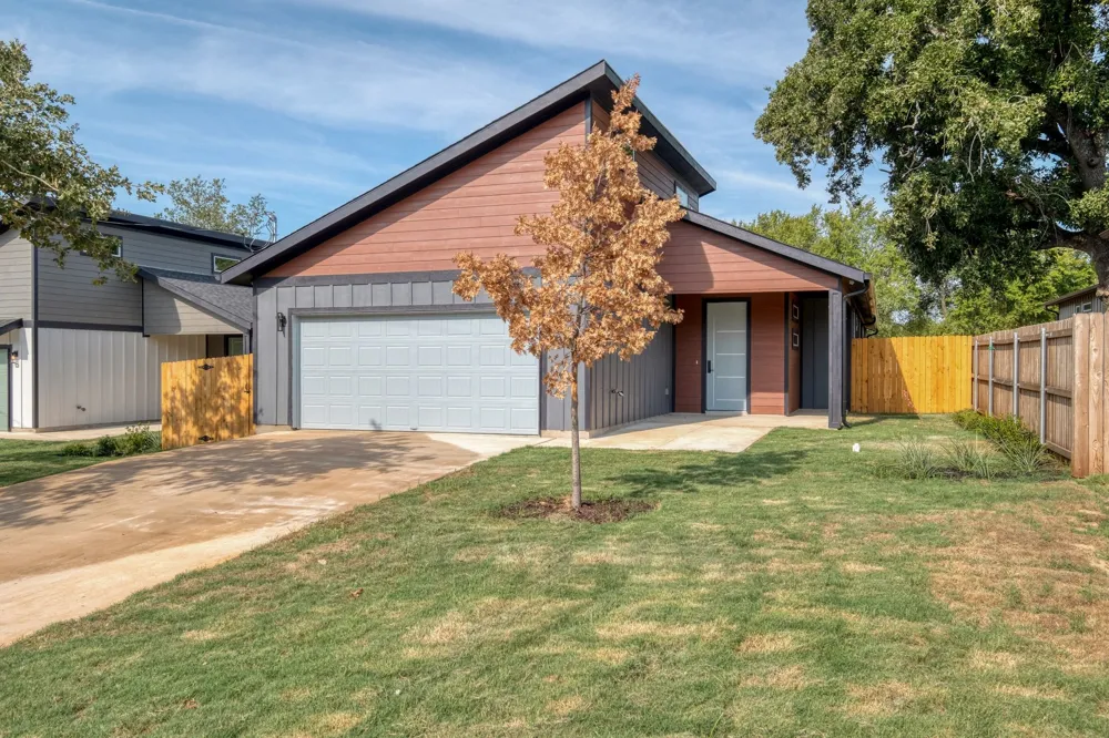202 Washington Street Elgin, TX 78621