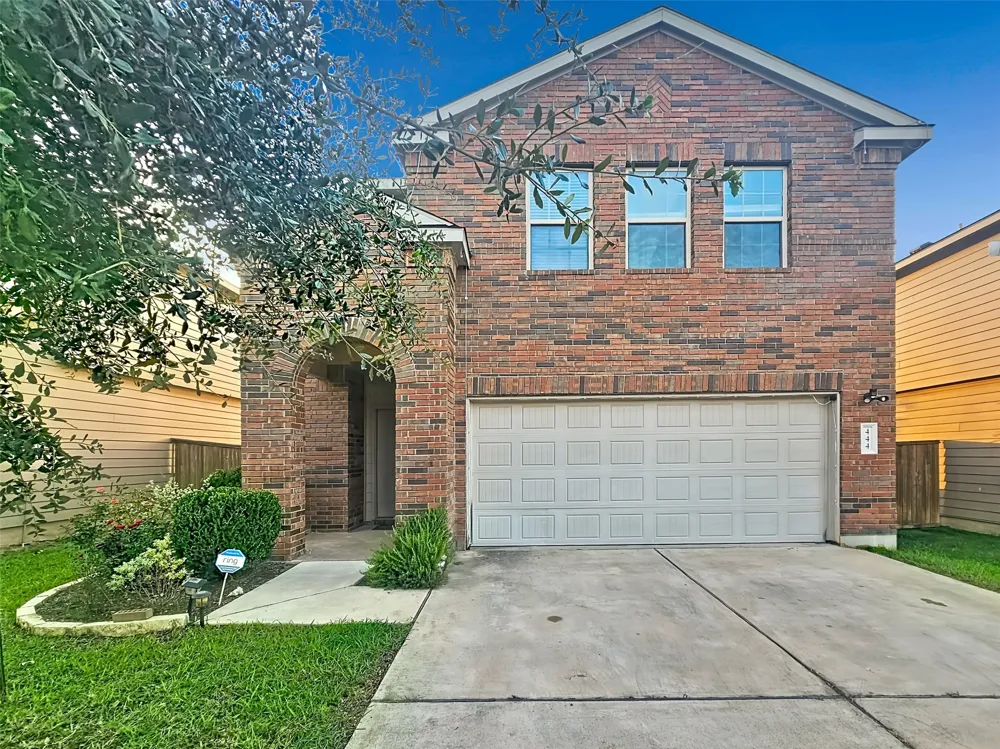 444 Major Lee Lane #14H Jarrell, TX 76537