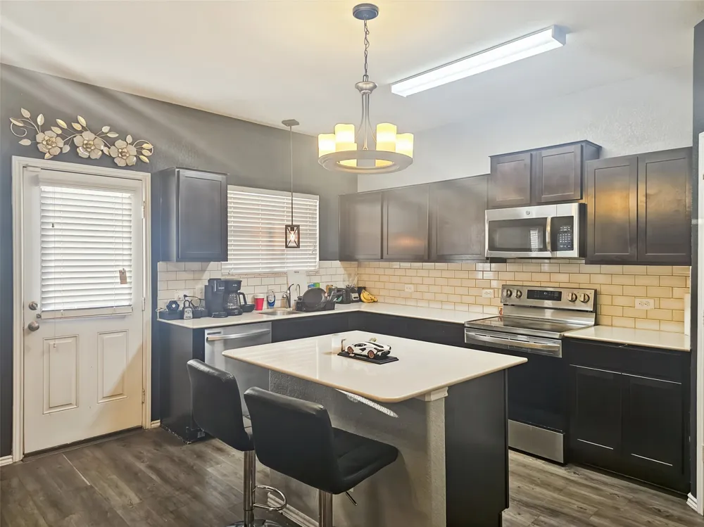 444 Major Lee Lane #14H Jarrell, TX 76537