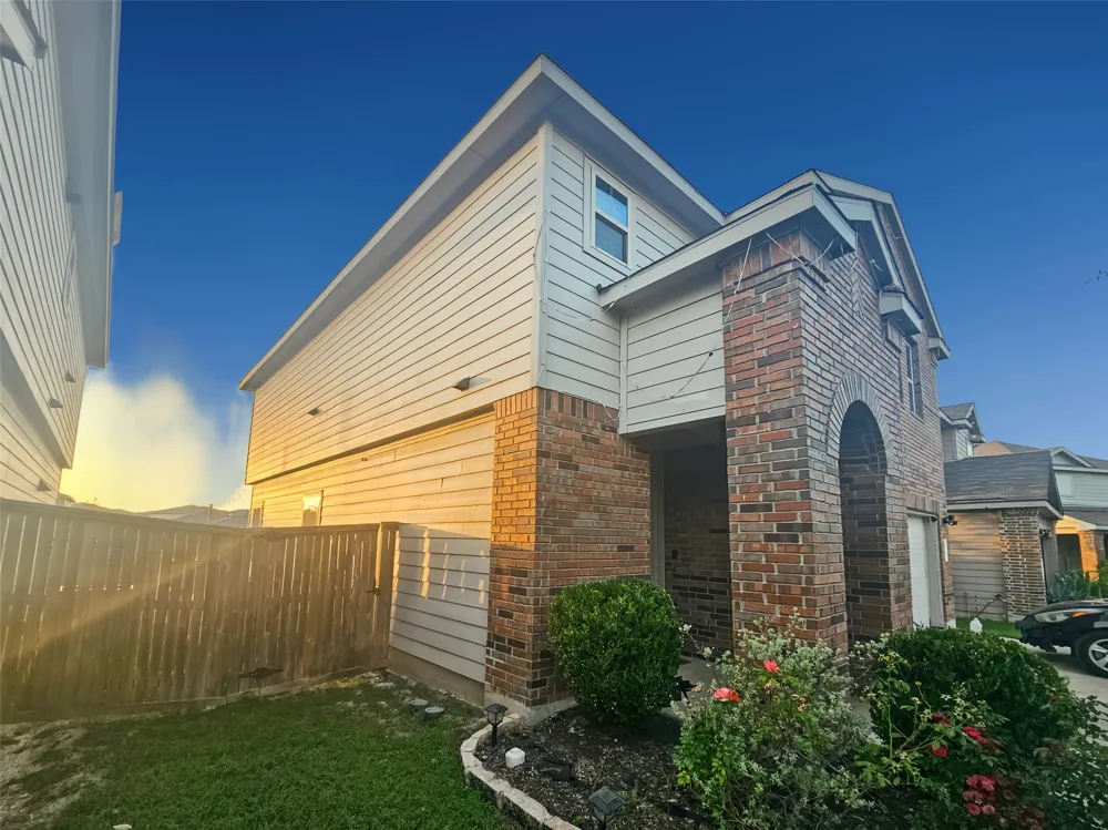 444 Major Lee Lane #14H Jarrell, TX 76537