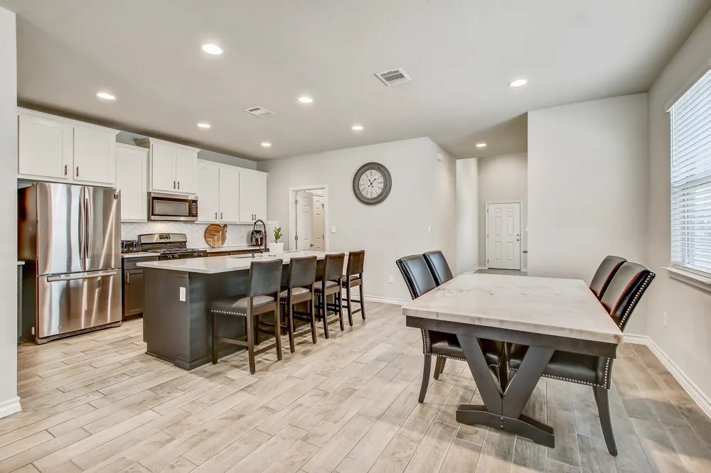 495 Eves Necklace Drive Buda, TX 78610