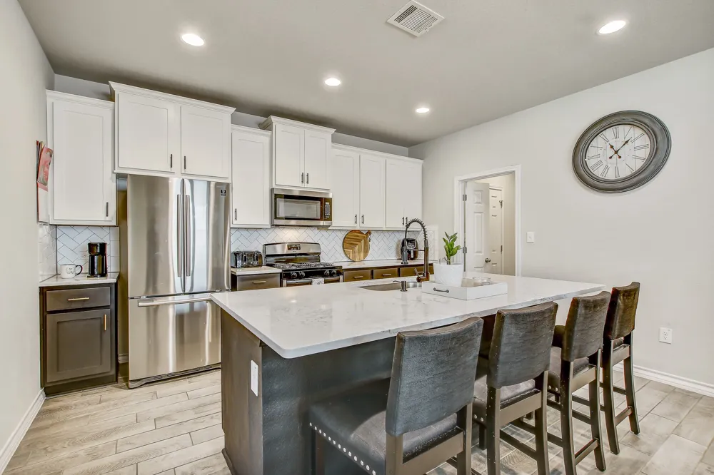 495 Eves Necklace Drive Buda, TX 78610