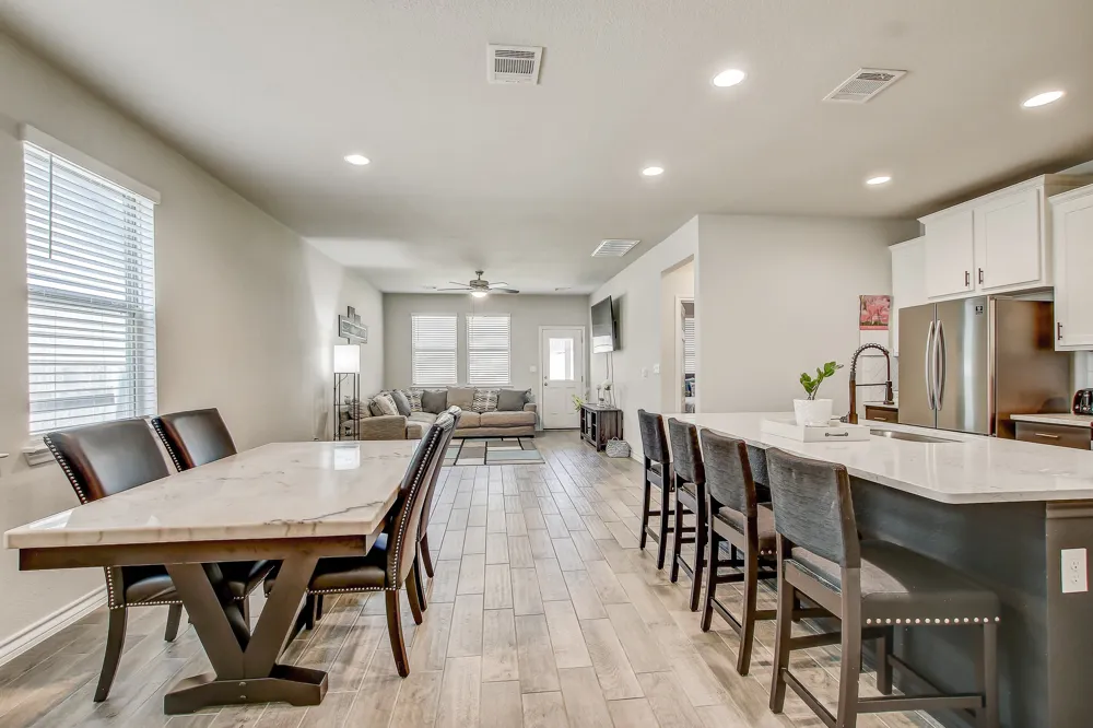 495 Eves Necklace Drive Buda, TX 78610