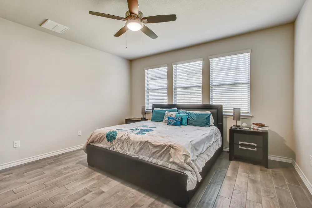 495 Eves Necklace Drive Buda, TX 78610