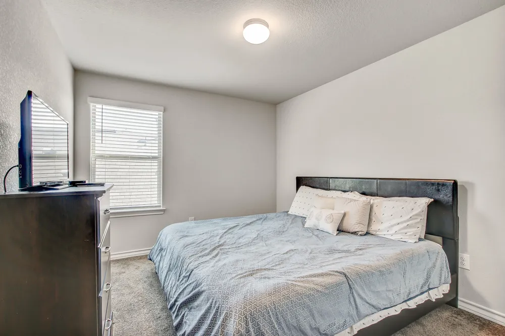 495 Eves Necklace Drive Buda, TX 78610