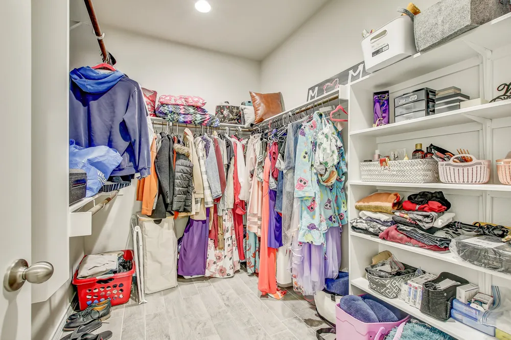 495 Eves Necklace Drive Buda, TX 78610
