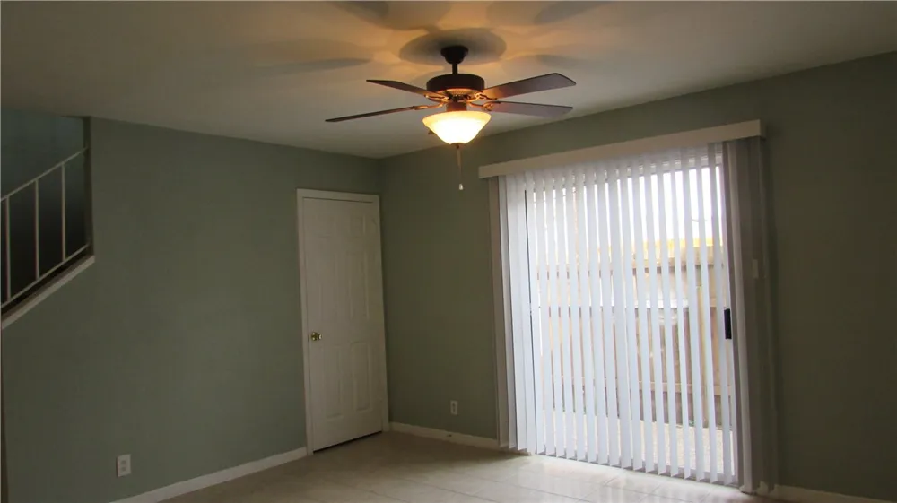 2208 Mission Hill Drive #102 Austin, TX 78741